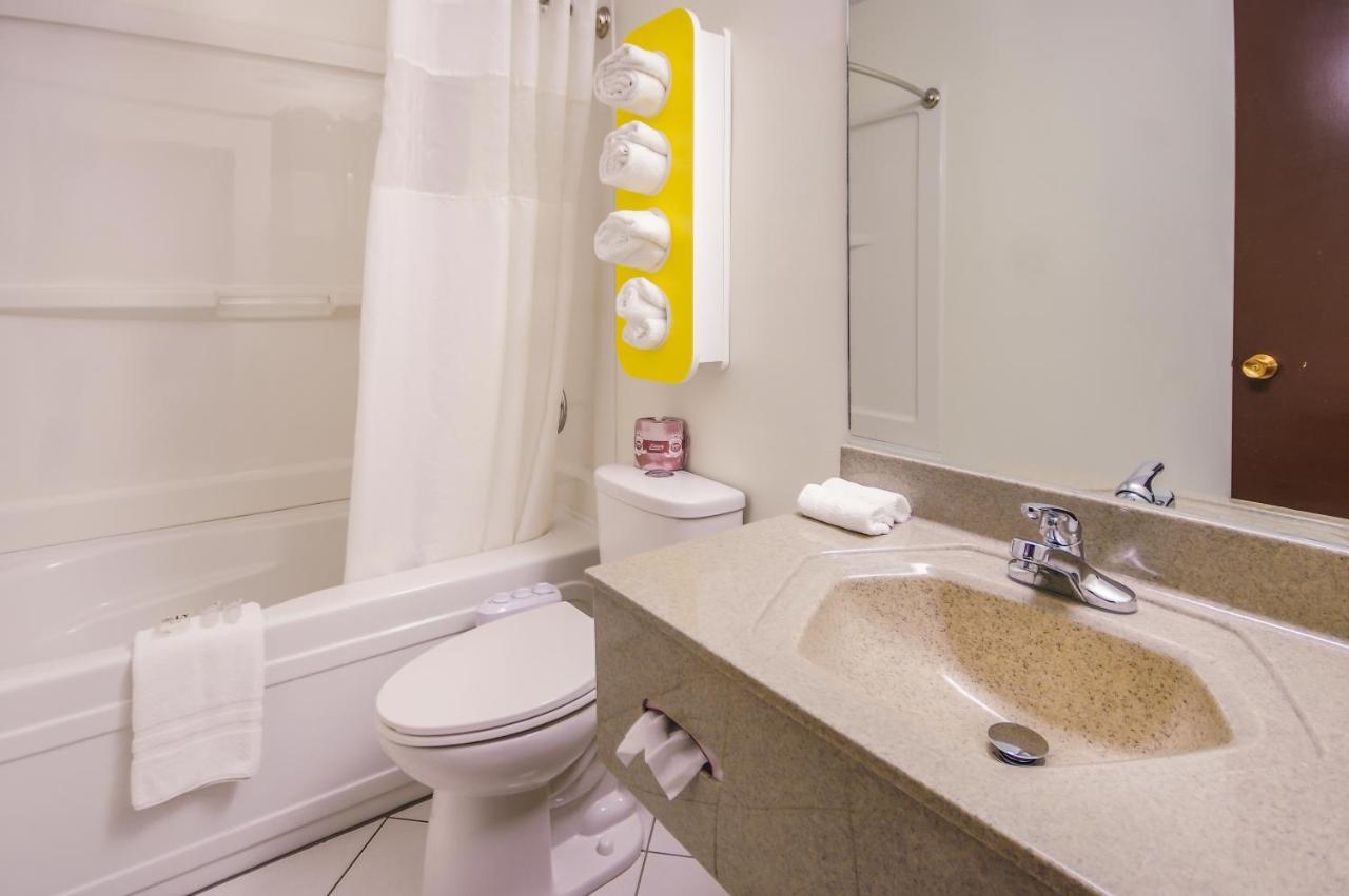 6-lethbridge, Ab Hotel Lethbridge