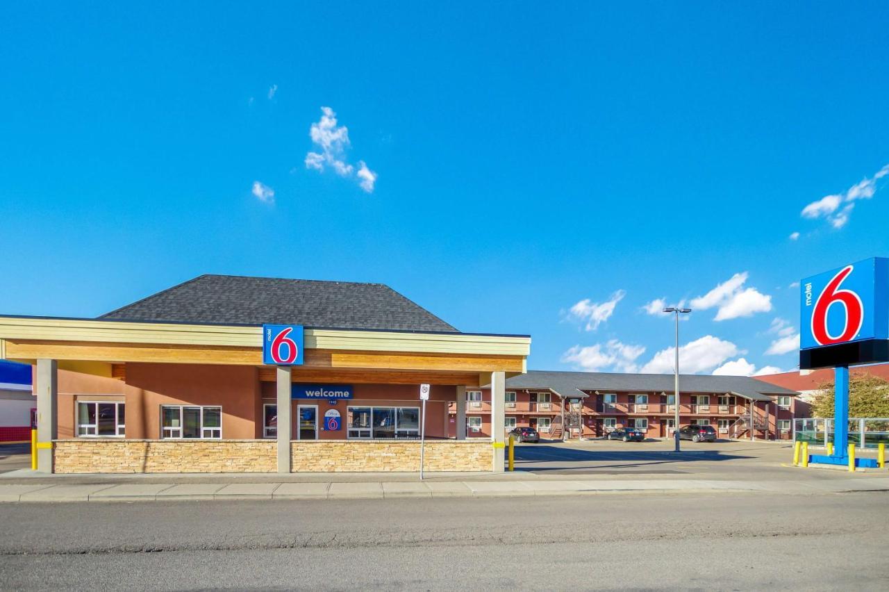 Hotel 6-lethbridge, Ab 2*